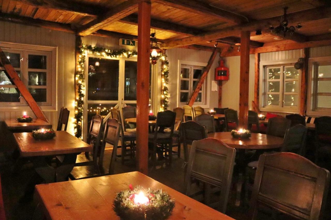Heimbrygga Restaurant & Accommodation Skrova Ngoại thất bức ảnh