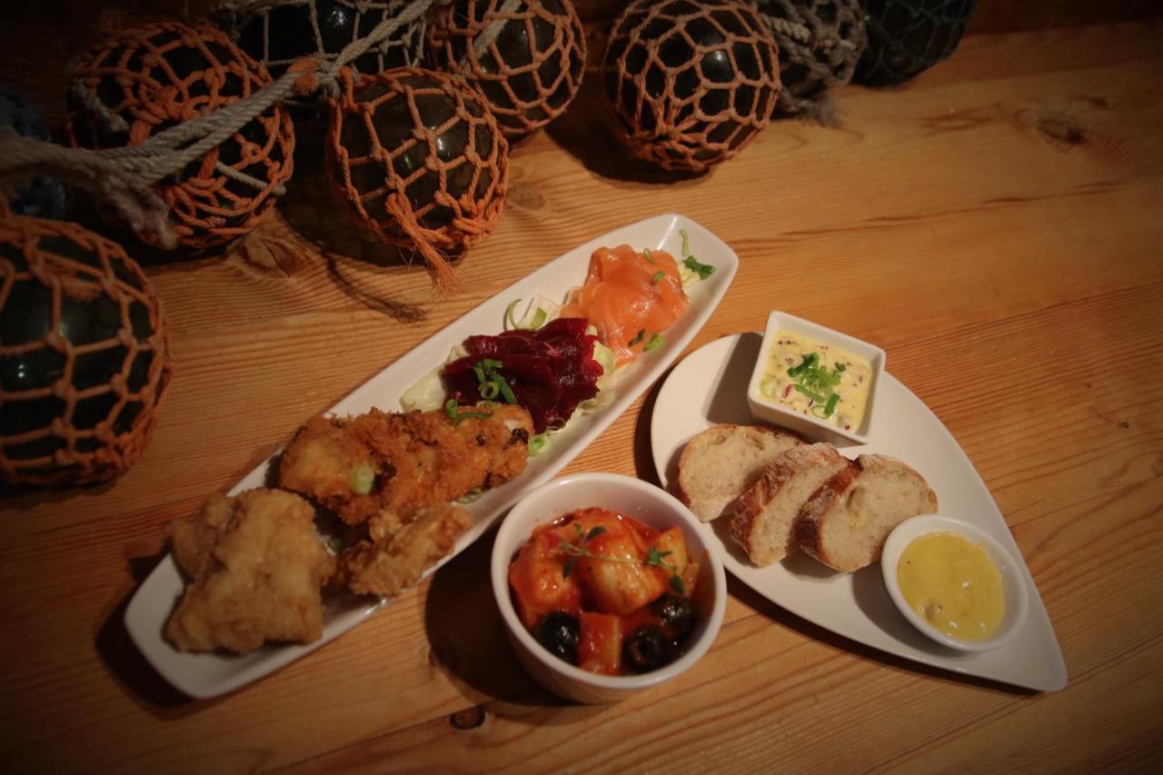 Heimbrygga Restaurant & Accommodation Skrova Ngoại thất bức ảnh